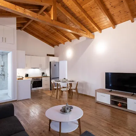 Appartement Spotaki 8 *